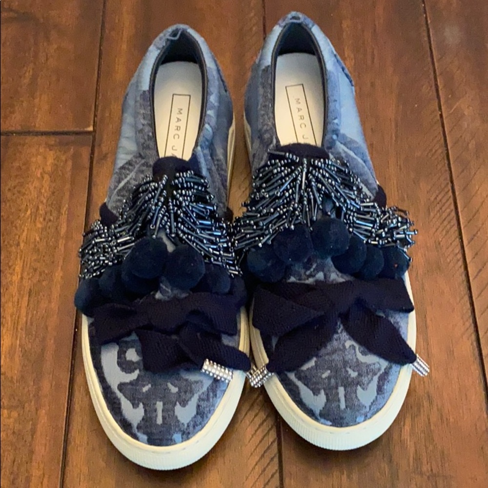 slip on sneakers